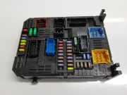 Sicherungskasten RELAIS 9819854780 Peugeot 3008 II (M4/MC/MJ/MR) Großraumlimousine 1.5 BlueHDi 130 (DV5RC(YHZ))