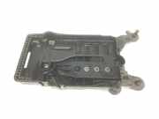 Batteriehalterung 2Q0915331 Seat Ibiza V (KJB) Schrägheck 5-drs 1.0 MPI 12V (DSGD) 2022