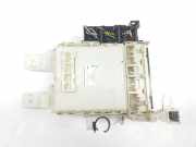 Sicherungskasten RELAIS 8273042020 Toyota RAV4 (A3) Geländewagen 2.2 D-4D 16V 4x4 (2AD-FTV) 2007