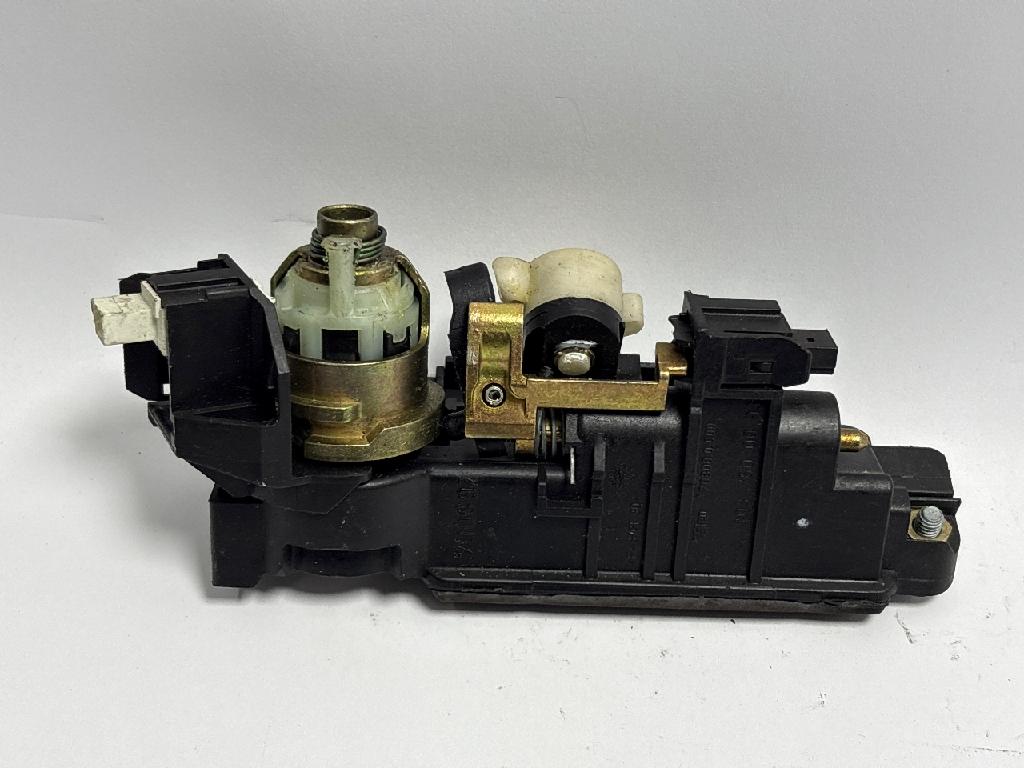 Heckklappe geschlossen MERCEDES-BENZ C-Klasse (W203) A2037500093