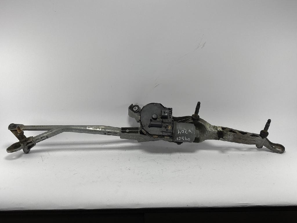 Wischermotor vorne MERCEDES-BENZ C-Klasse T-Modell (S204) A2048201040