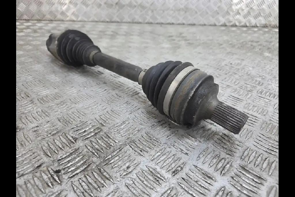 Antriebswelle A2053303906 Mercedes W205 2017 Benzin