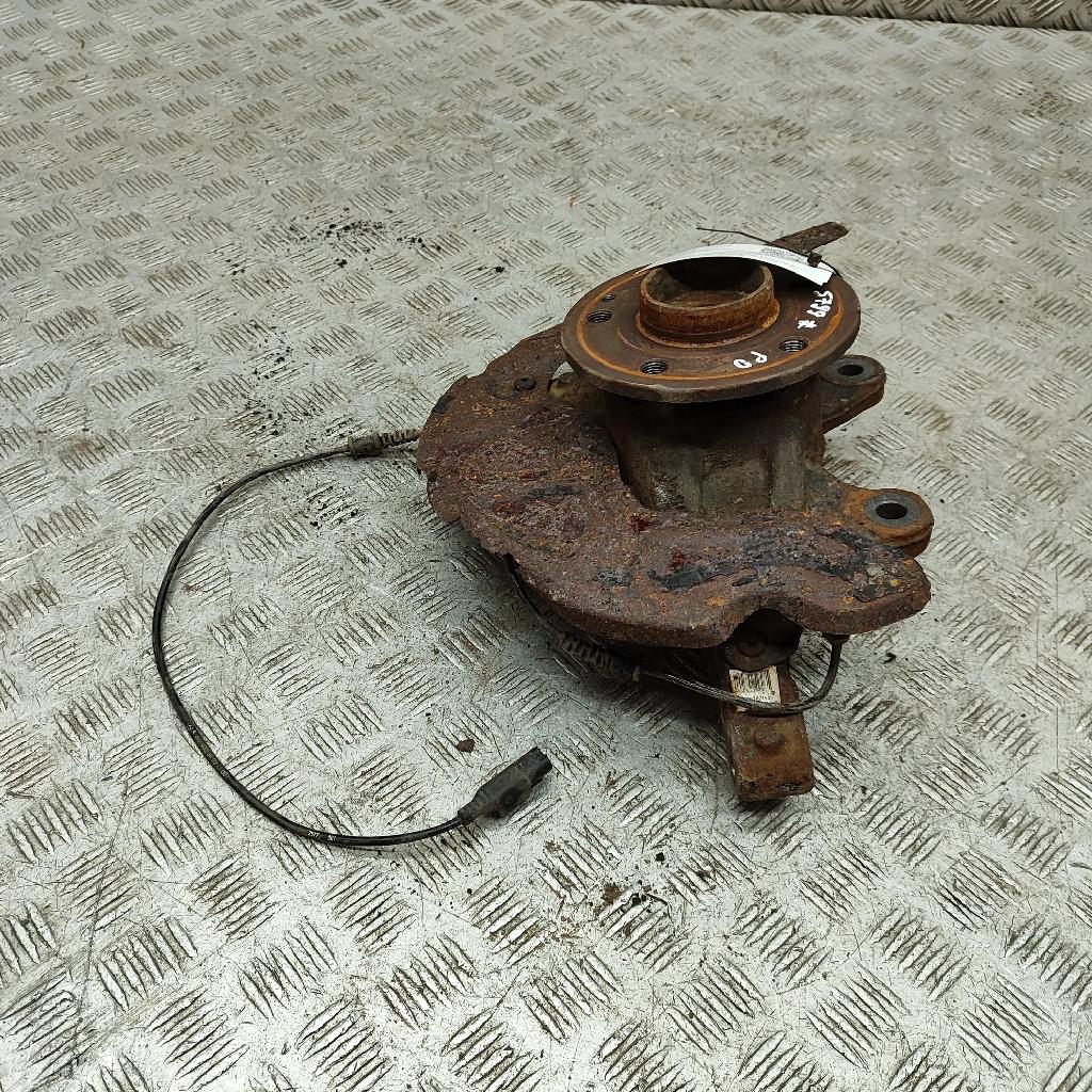 Radnaben vorne rechts MERCEDES-BENZ VITO Furgon (W447) 114 CDI (447.601, 447.603, 447.605) A4473300720