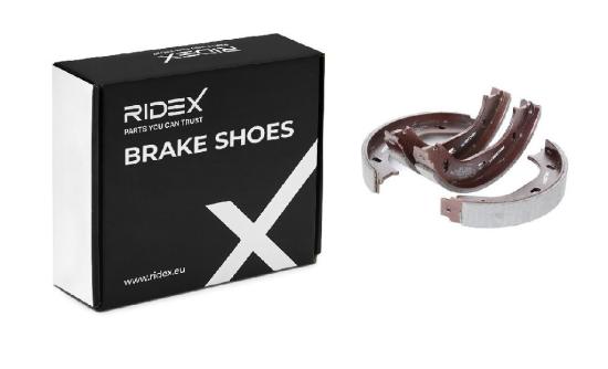 RIDEX Bremsbacken Satz für Trommelbremse Hinten für BMW 3 Limousine (E30) Bild RIDEX Bremsbacken Satz für Trommelbremse Hinten für BMW 3 Limousine (E30)