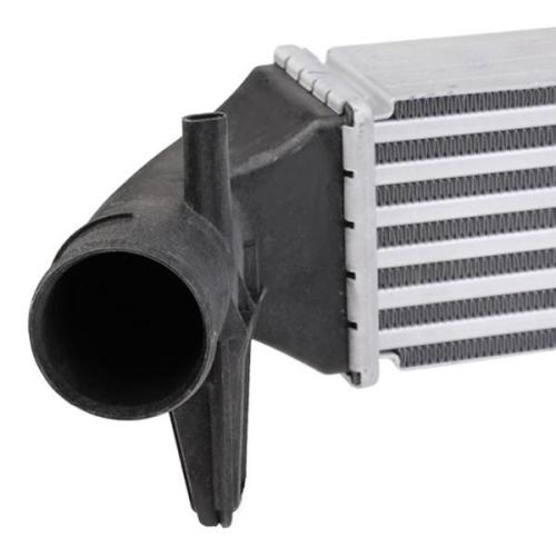 RIDEX 468I0212 Ladeluftkühler/LLK Turbokühler für VW Polo Schrägheck (6R1, 6C1) Bild RIDEX 468I0212 Ladeluftkühler/LLK Turbokühler für VW Polo Schrägheck (6R1, 6C1)