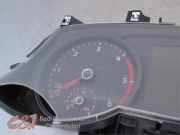 Tacho - Kombiinstrument KM von einem Volkswagen Crafter