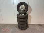 Felgen Set + Reifen von einem Iveco New Daily