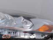 Scheinwerfer rechts von einem Ford Transit Connect