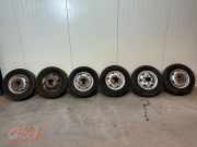 Felgen Set + Reifen von einem Iveco New Daily
