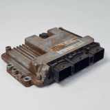 Motorsteuergerät 8200546983 Nissan (X83) Kombi 9 asientos batalla corta L1H1 Motor 1,9 Ltr. - 74 kW dCi Diesel CAT 4 puertas 2003 2003