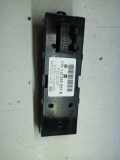 Fensterheberschalter vorne links VOLKSWAGEN PASSAT Variant (3B6) AZM