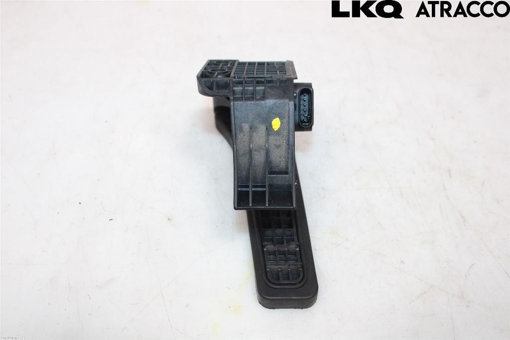 Gaspedal MERCEDES-BENZ C-CLASS T-Model (S204) A2043000004
