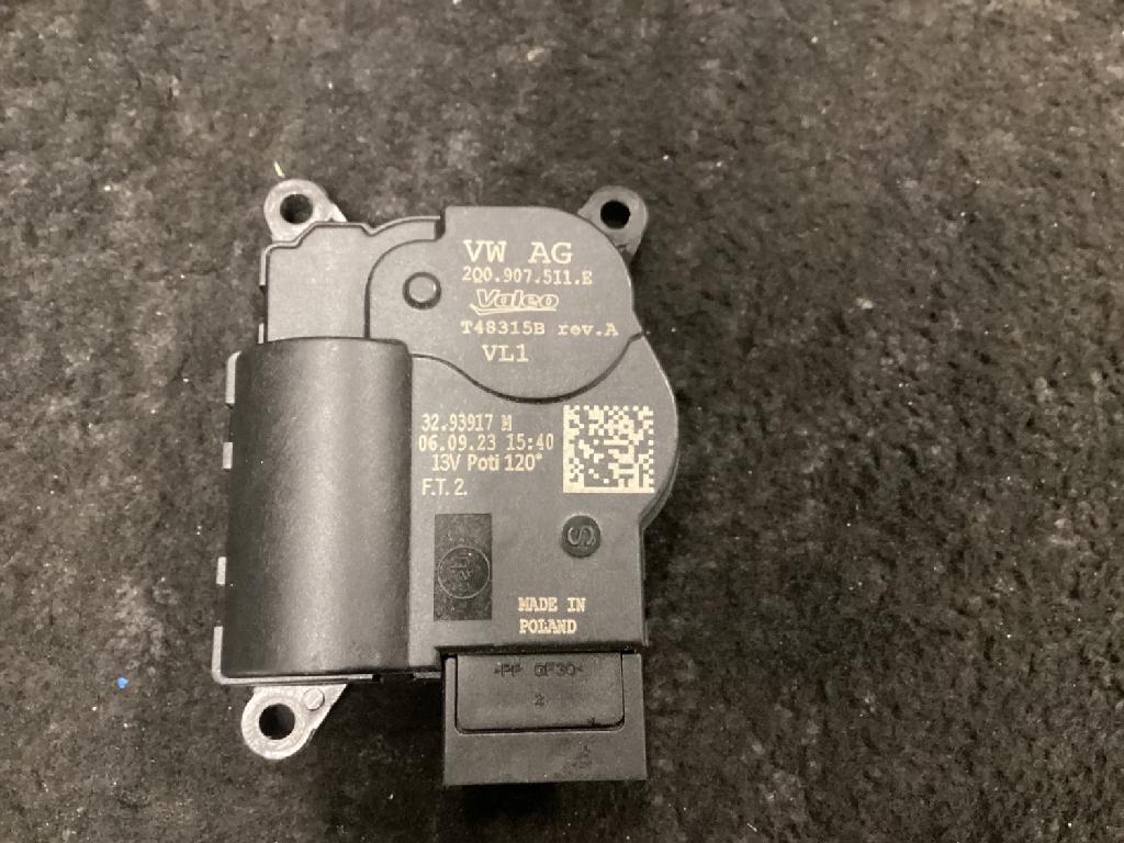 Motor zur Wärmeregulierung SKODA KAMIQ (NW4) 2Q0907511E