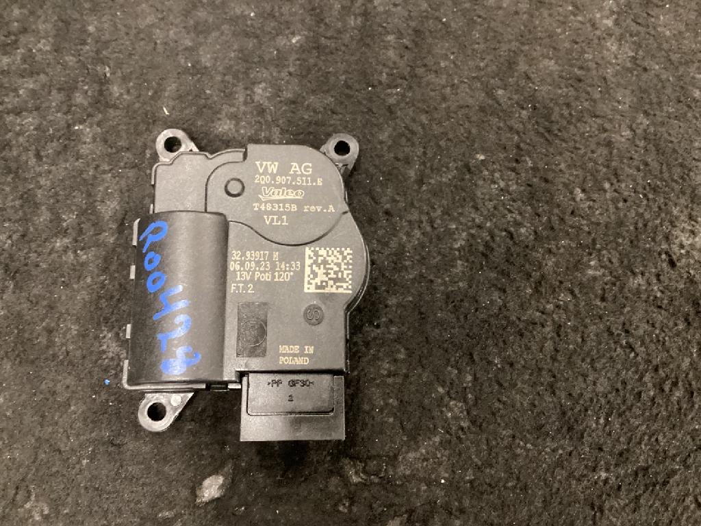 Motor zur Wärmeregulierung SKODA KAMIQ (NW4) 2Q0907511E