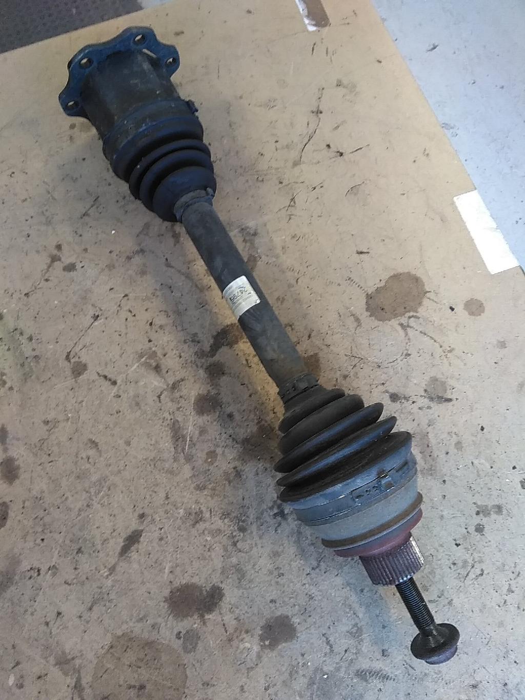 Antriebswelle vorne AUDI Q5 (8RB) 4H0407271K