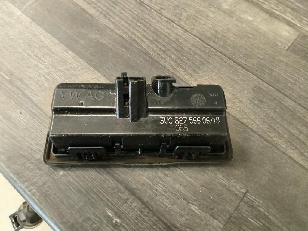 Handgriff aussen VW TOURAN (5T1) 3V0827566