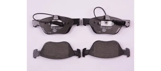 Bremsbelagsatz, Scheibenbremse Vorderachse HELLA 8DB 355 008-611 Bild Bremsbelagsatz, Scheibenbremse Vorderachse HELLA 8DB 355 008-611