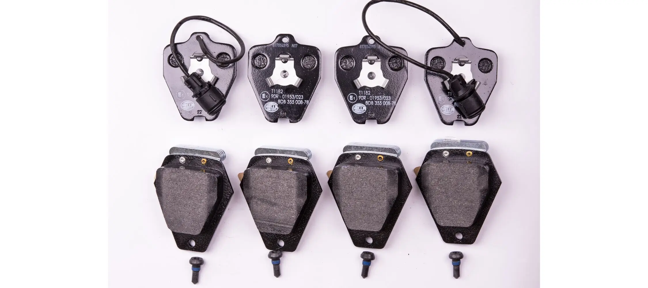 Bremsbelagsatz, Scheibenbremse HELLA 8DB 355 008-781