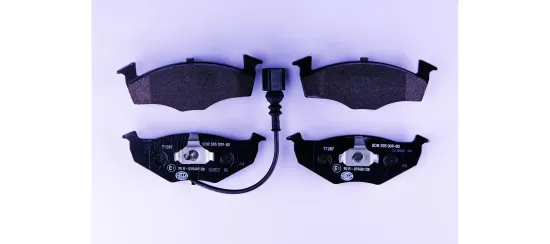 Bremsbelagsatz, Scheibenbremse HELLA 8DB 355 009-801 Bild Bremsbelagsatz, Scheibenbremse HELLA 8DB 355 009-801