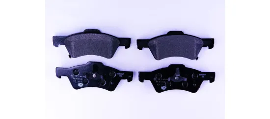 Bremsbelagsatz, Scheibenbremse Vorderachse HELLA 8DB 355 010-061 Bild Bremsbelagsatz, Scheibenbremse Vorderachse HELLA 8DB 355 010-061