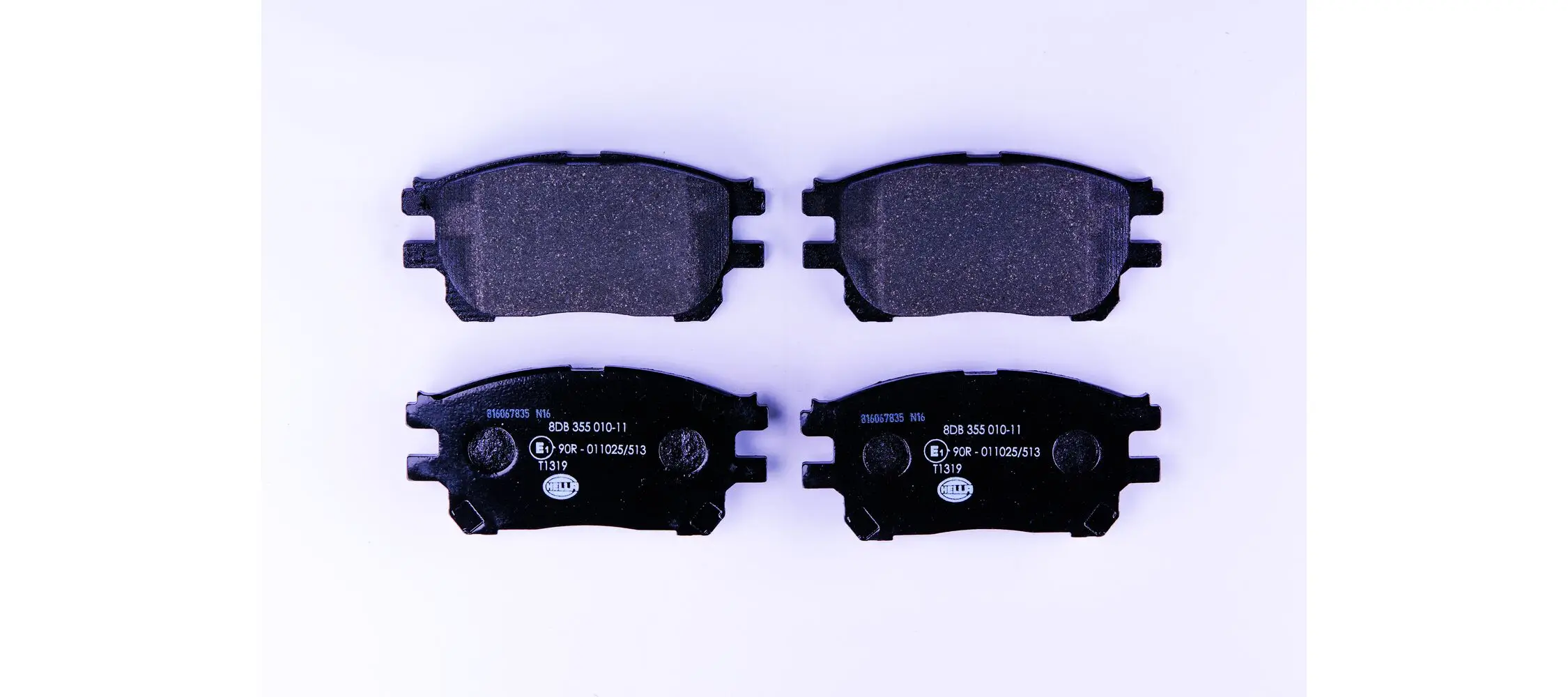 Bremsbelagsatz, Scheibenbremse Vorderachse HELLA 8DB 355 010-111