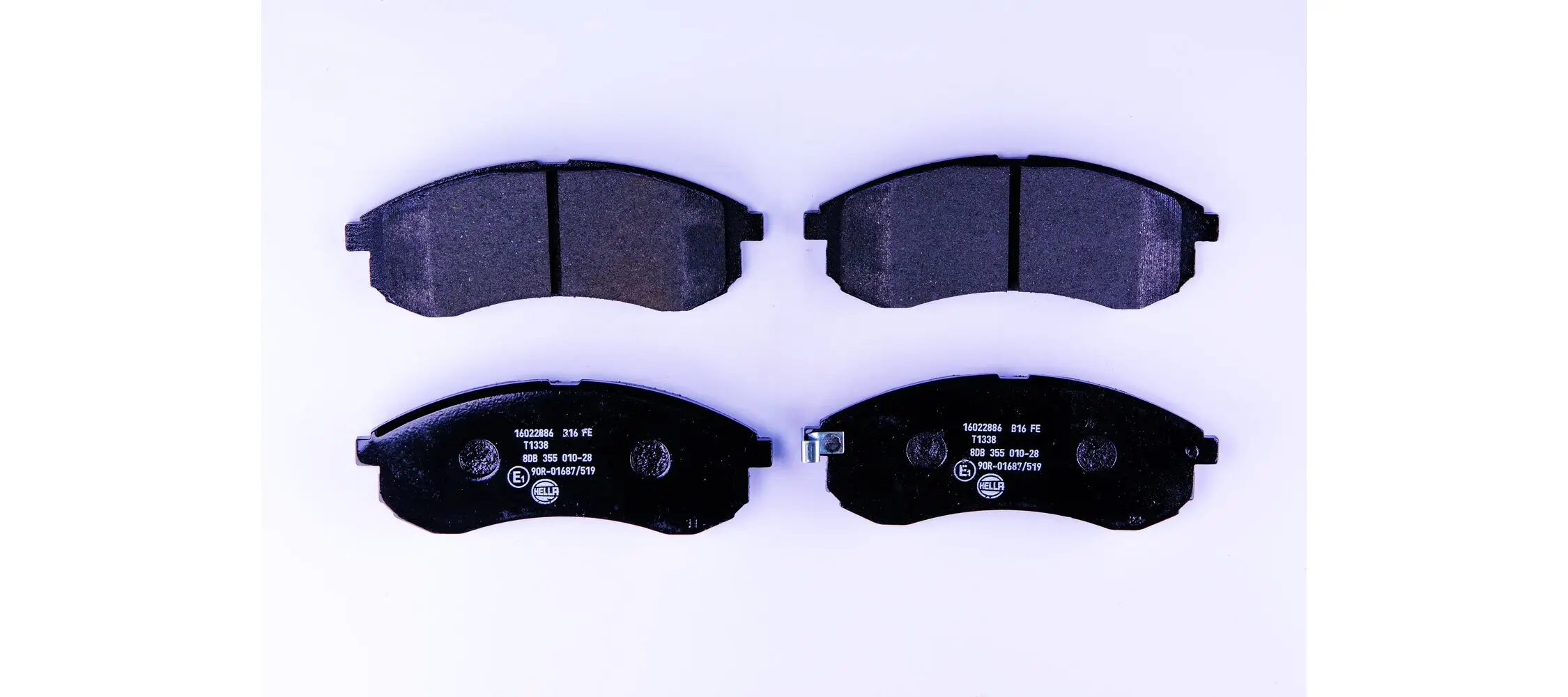 Bremsbelagsatz, Scheibenbremse Vorderachse HELLA 8DB 355 010-281