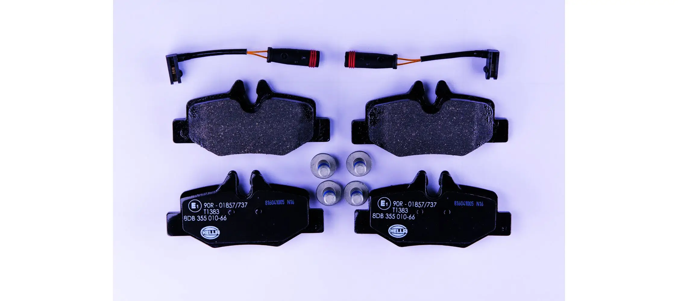 Bremsbelagsatz, Scheibenbremse Hinterachse HELLA 8DB 355 010-661