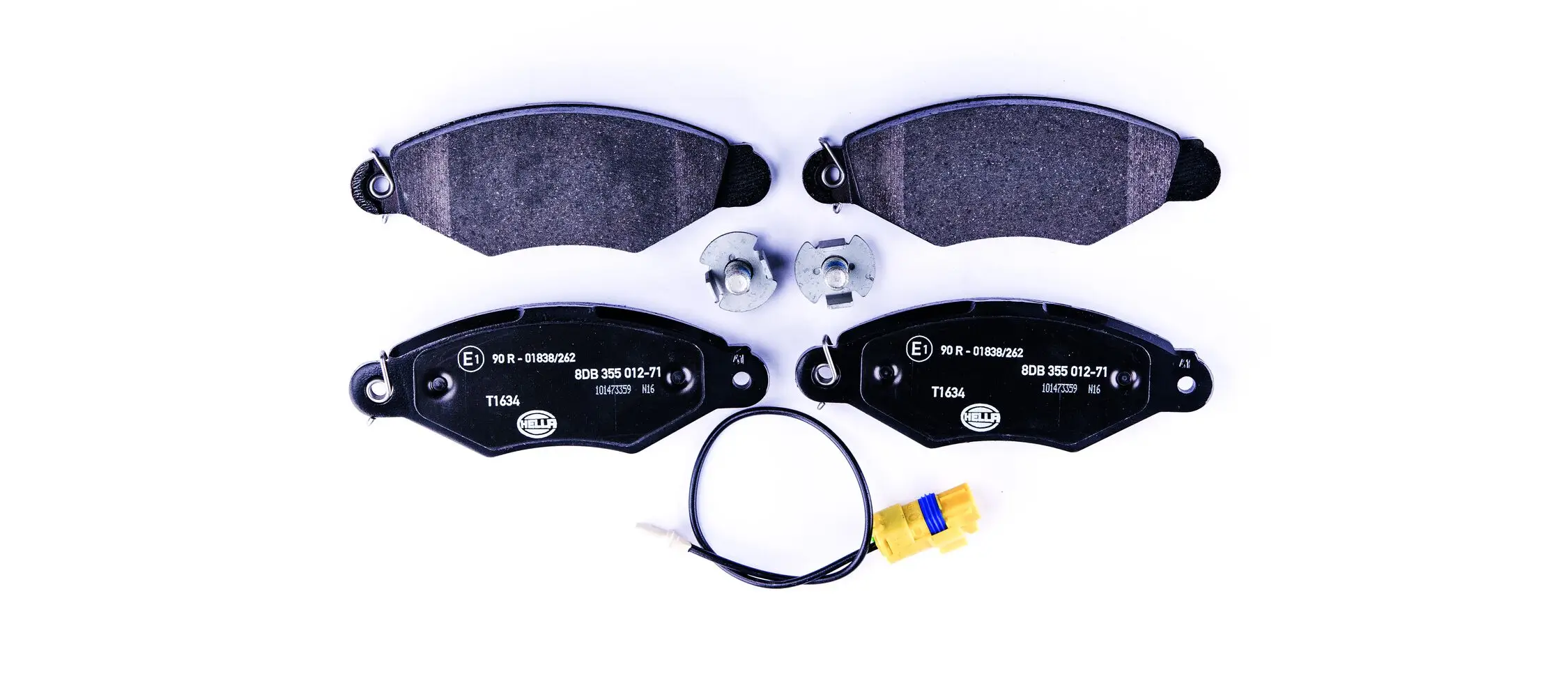 Bremsbelagsatz, Scheibenbremse Vorderachse HELLA 8DB 355 012-711