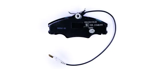 Bremsbelagsatz, Scheibenbremse Vorderachse HELLA 8DB 355 018-201 Bild Bremsbelagsatz, Scheibenbremse Vorderachse HELLA 8DB 355 018-201