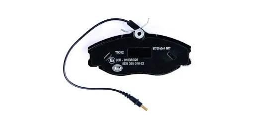 Bremsbelagsatz, Scheibenbremse Vorderachse HELLA 8DB 355 018-221 Bild Bremsbelagsatz, Scheibenbremse Vorderachse HELLA 8DB 355 018-221