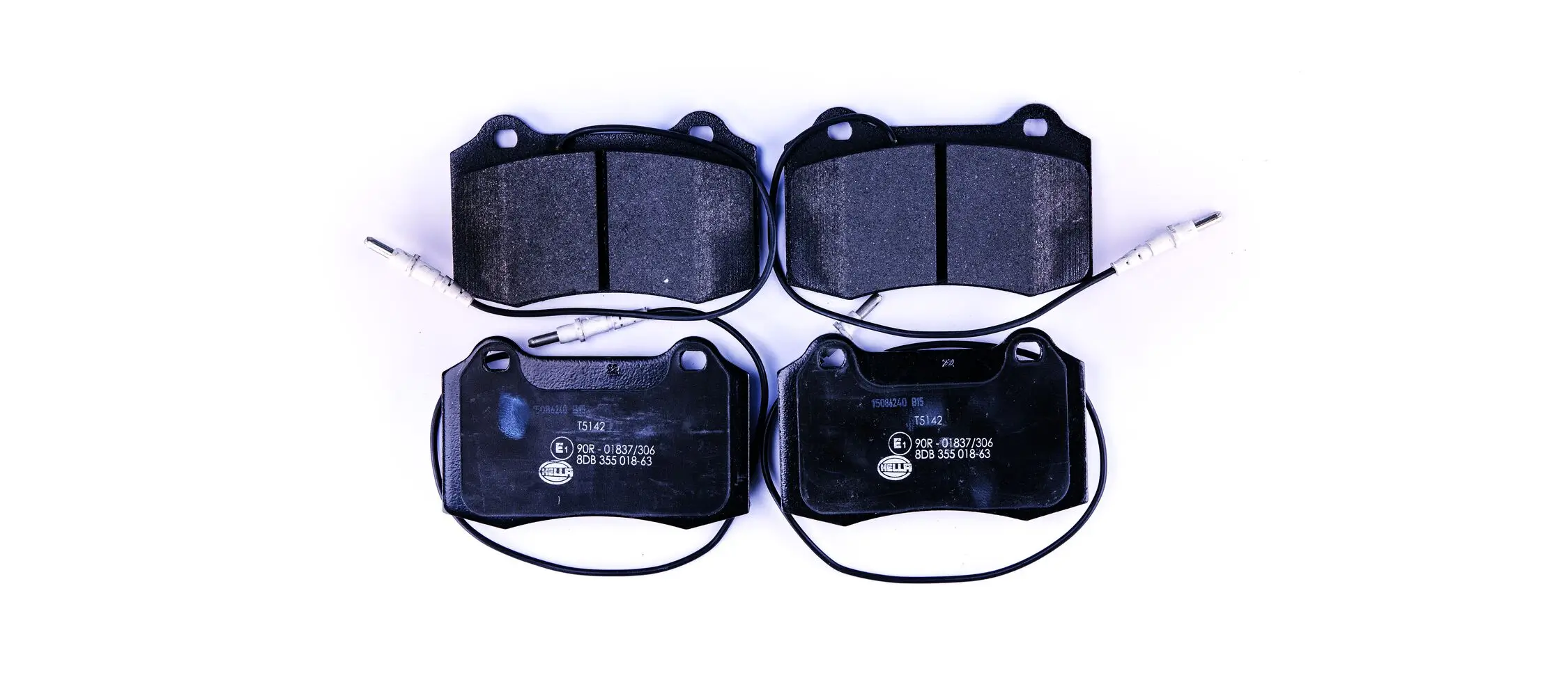 Bremsbelagsatz, Scheibenbremse Vorderachse HELLA 8DB 355 018-631