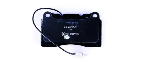 Bremsbelagsatz, Scheibenbremse HELLA 8DB 355 018-671 Bild Bremsbelagsatz, Scheibenbremse HELLA 8DB 355 018-671