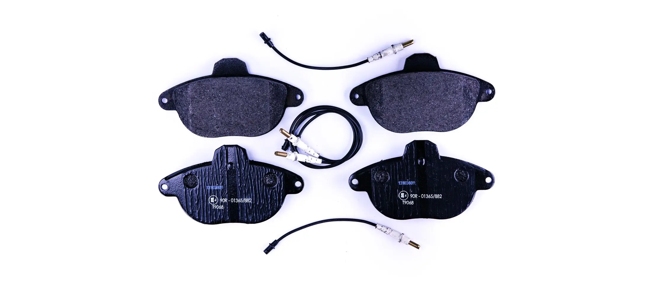 Bremsbelagsatz, Scheibenbremse Vorderachse HELLA 8DB 355 019-281