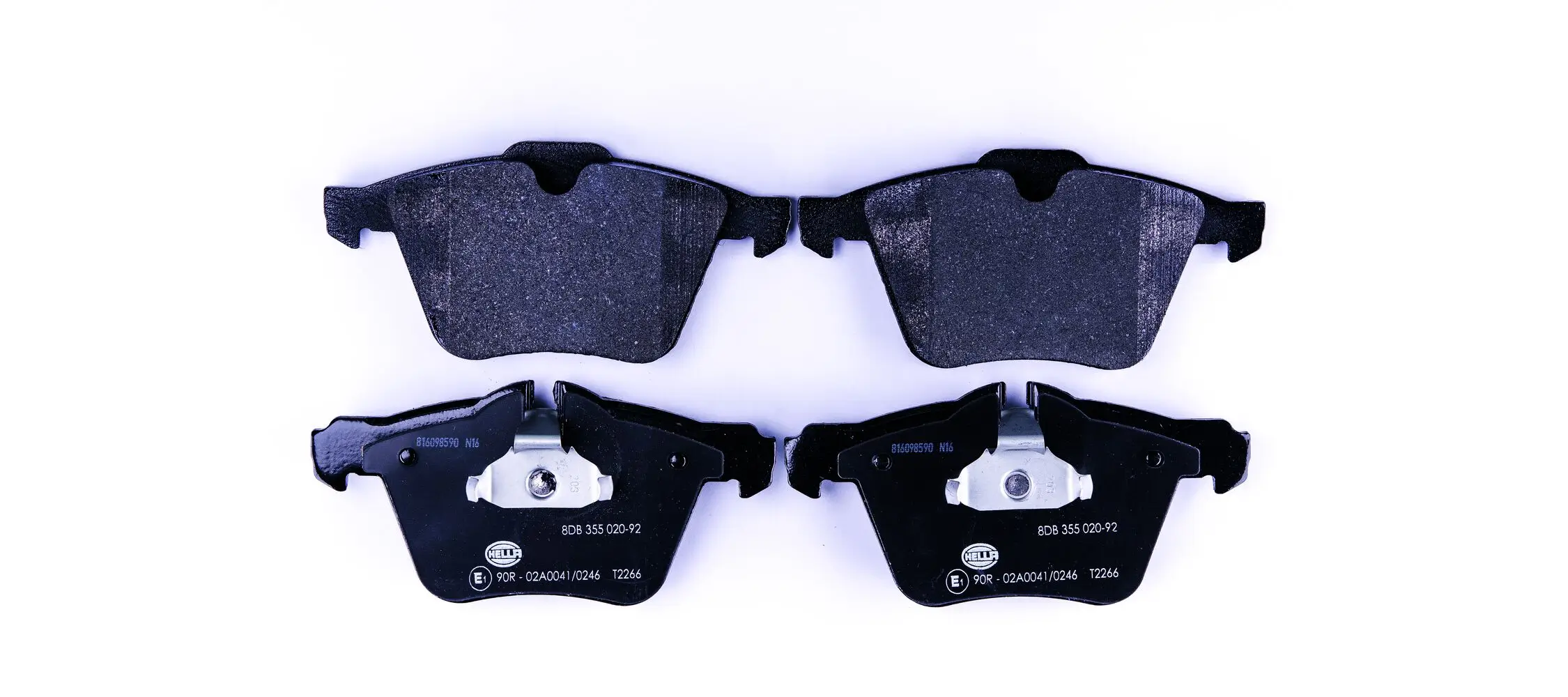 Bremsbelagsatz, Scheibenbremse Vorderachse HELLA 8DB 355 020-921