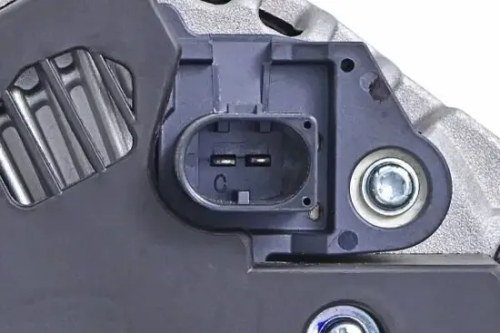 Generator 14 V HELLA 8EL 015 637-161 Bild Generator 14 V HELLA 8EL 015 637-161