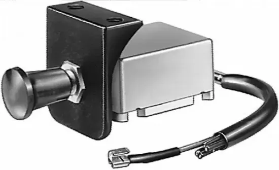 Warnblinkschalter 12 V HELLA 6HD 002 535-031 Bild Warnblinkschalter 12 V HELLA 6HD 002 535-031