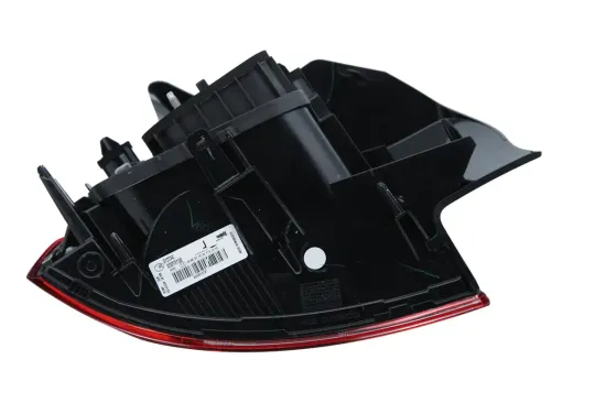 Heckleuchte rechts VALEO 047211 Bild Heckleuchte rechts VALEO 047211