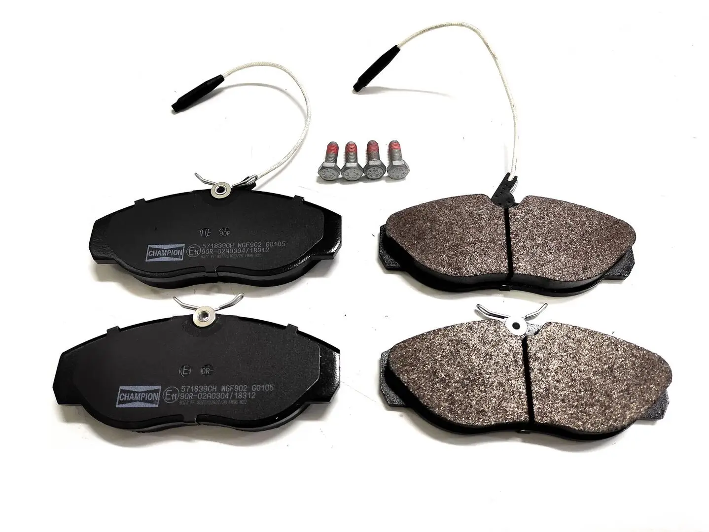 Bremsbelagsatz, Scheibenbremse Vorderachse CHAMPION 571839CH
