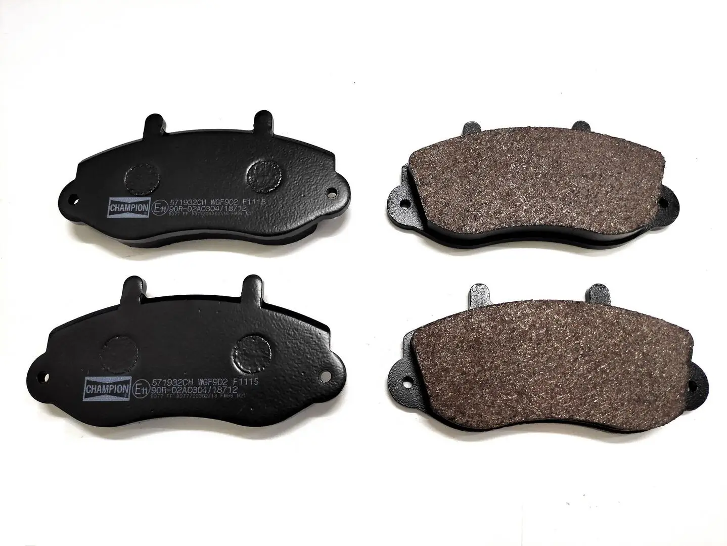 Bremsbelagsatz, Scheibenbremse Vorderachse CHAMPION 571932CH
