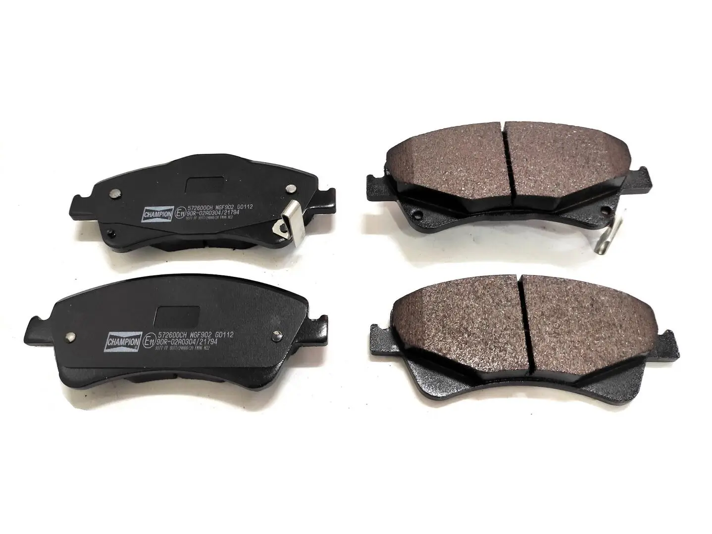 Bremsbelagsatz, Scheibenbremse Vorderachse CHAMPION 572600CH