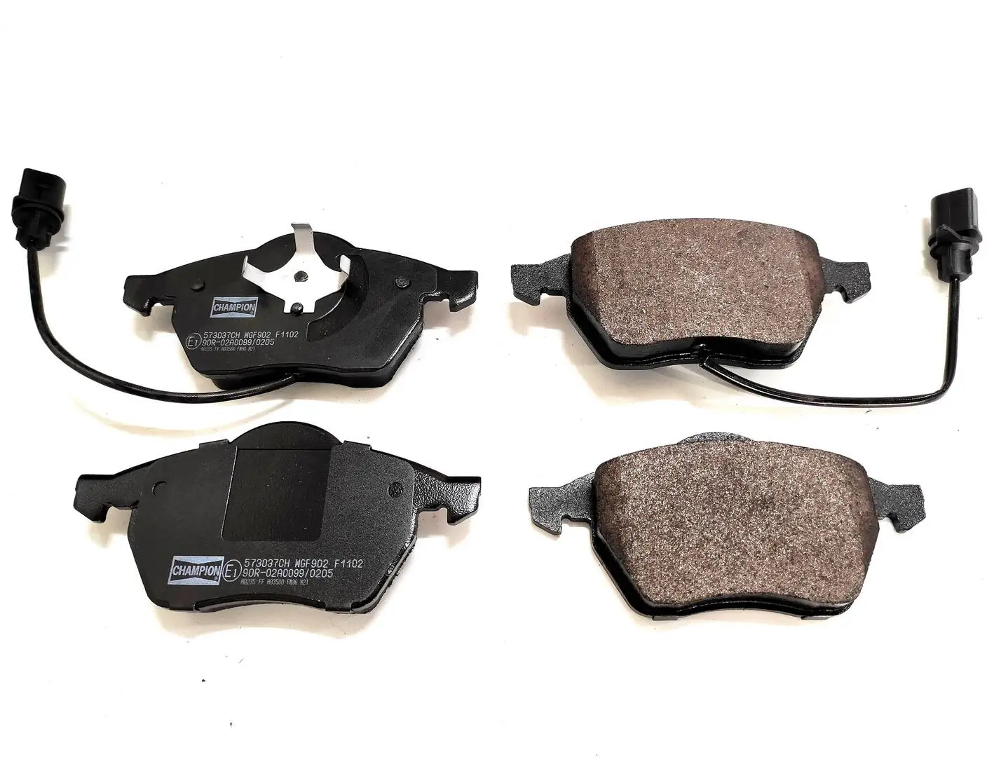 Bremsbelagsatz, Scheibenbremse Vorderachse CHAMPION 573037CH