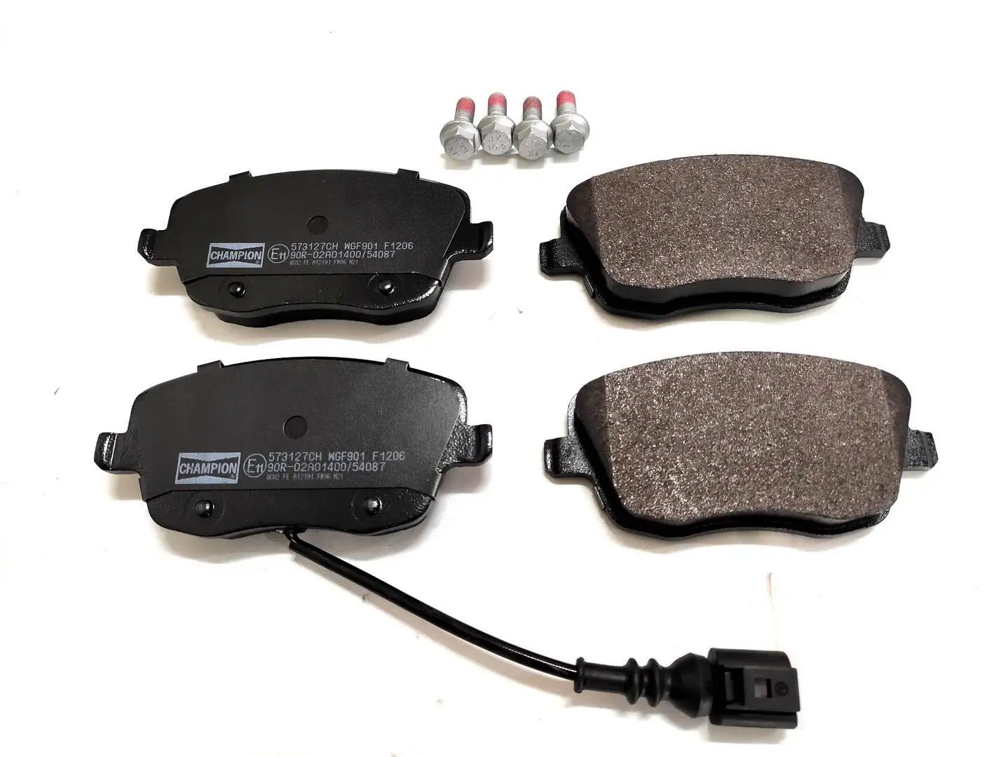 Bremsbelagsatz, Scheibenbremse Vorderachse CHAMPION 573127CH