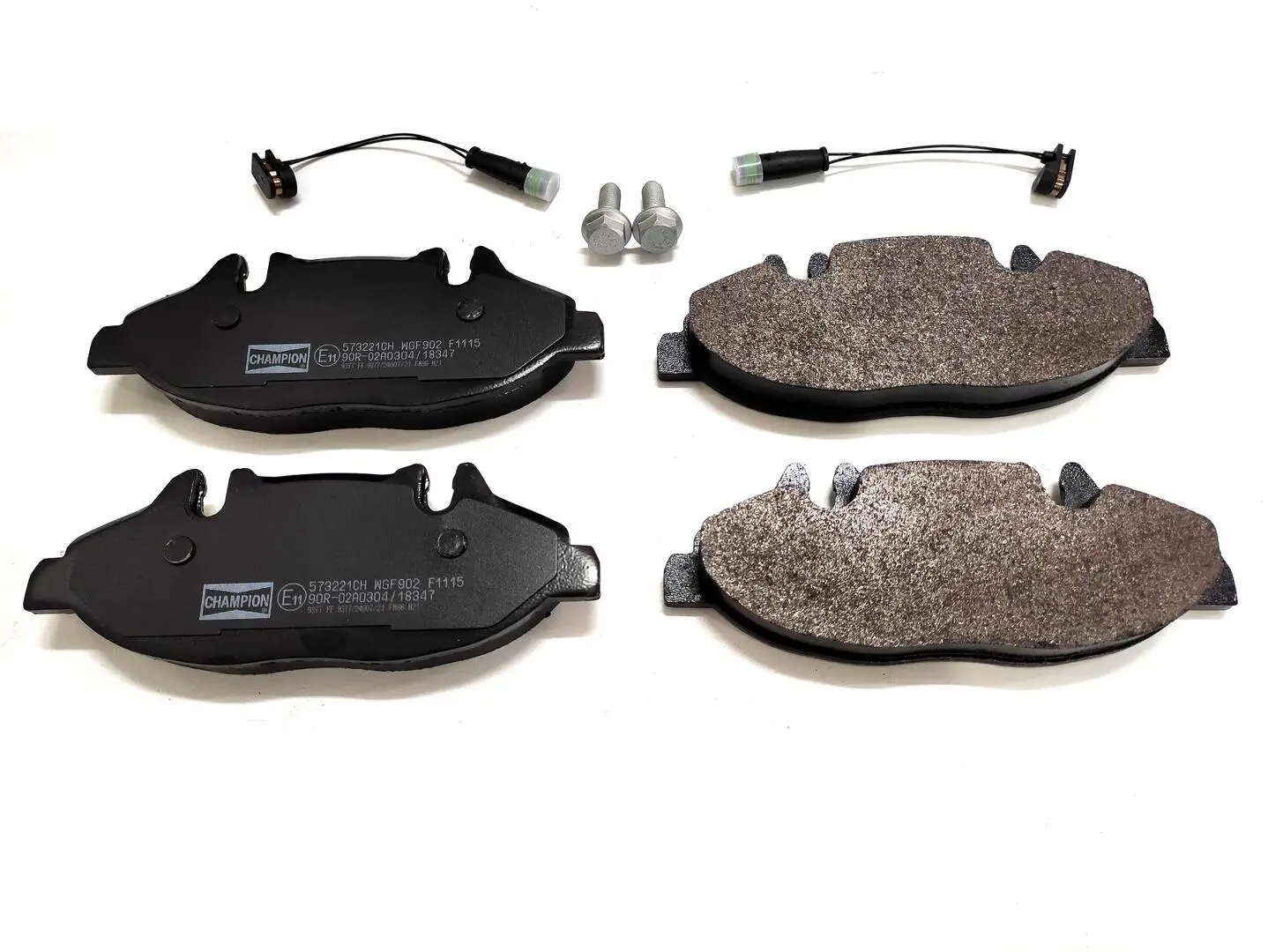 Bremsbelagsatz, Scheibenbremse Vorderachse CHAMPION 573221CH