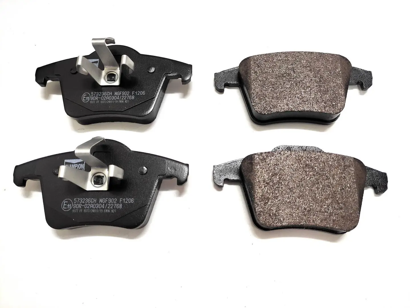 Bremsbelagsatz, Scheibenbremse Hinterachse CHAMPION 573236CH