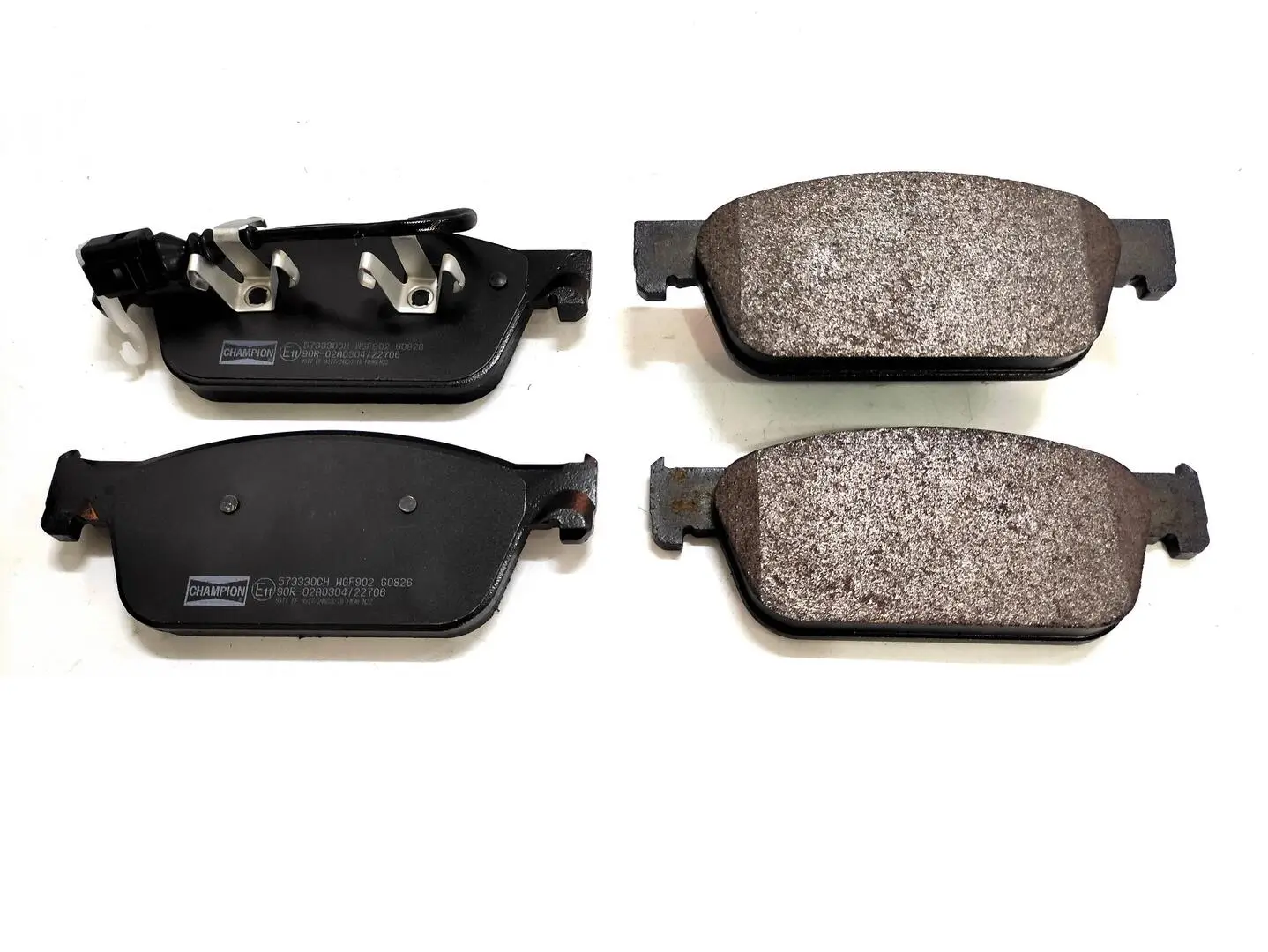 Bremsbelagsatz, Scheibenbremse Vorderachse CHAMPION 573330CH
