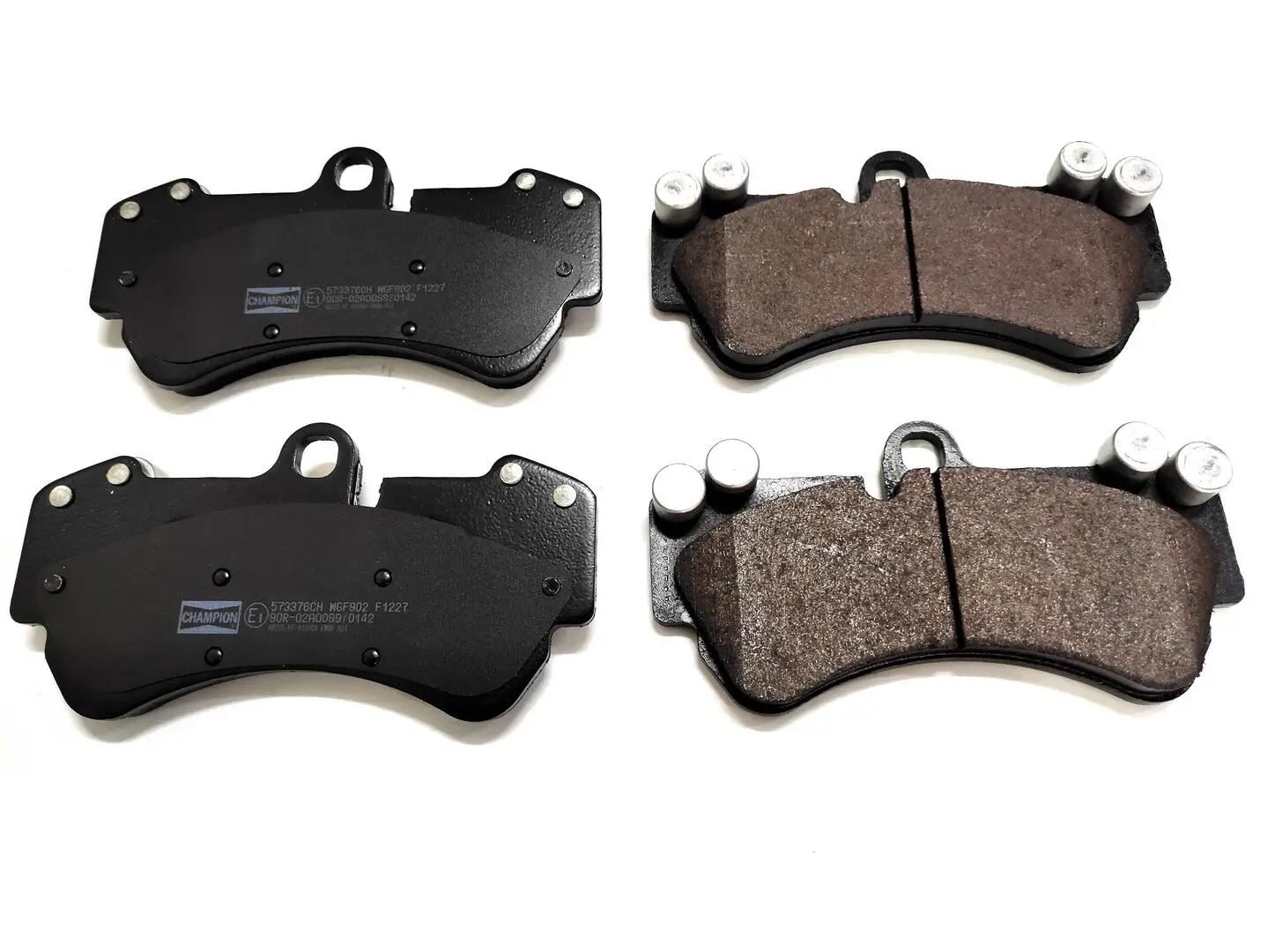 Bremsbelagsatz, Scheibenbremse Vorderachse CHAMPION 573376CH