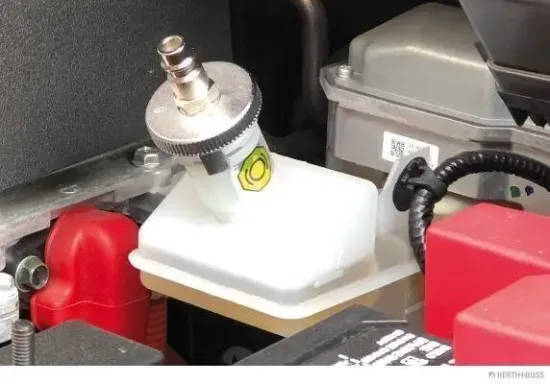 Adapter, Behälter (Bremsflüssigkeitsbefüllung) HERTH+BUSS JAKOPARTS J9300006 Bild Adapter, Behälter (Bremsflüssigkeitsbefüllung) HERTH+BUSS JAKOPARTS J9300006