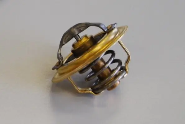 Thermostat, Kühlmittel BorgWarner (Wahler) 410537.92D