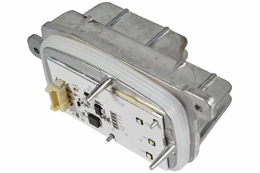 Steuergerät, Beleuchtung 12 V vorne links an Hauptscheinwerfer METZGER AUTOTEILE 0896612