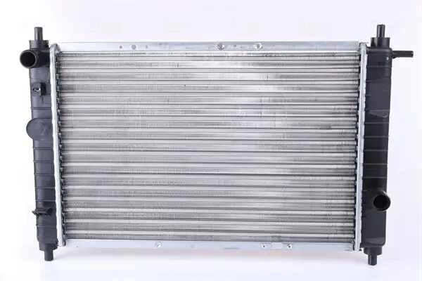 Kühler, Motorkühlung NISSENS 61653